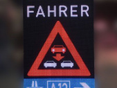 Digitale Verkehrsschilder