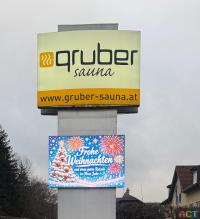 Videowaende-fuer-bestehende-Werbeyplone