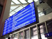 Fahrplan-Anzeigetafel